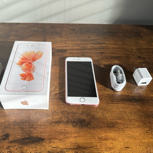 Apple Other - iPhone 6s Rose Gold 64 GB Unlocked